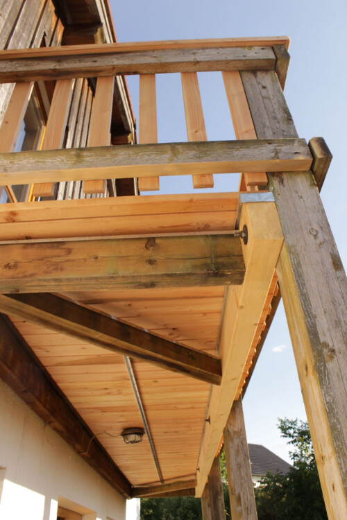 ... werden durch neue Hölzer ersetzt.