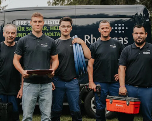 Einige Monteure von Rheingas Krakow