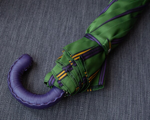 Aus unserer Kollektion handgefertigter Francesco Maglia Taschenschirme