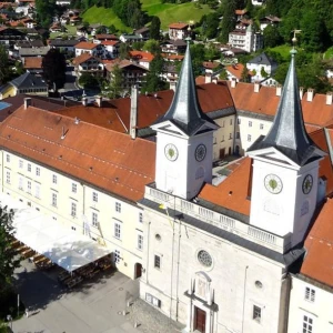 Herzogliches Bräustüberl Tegernsee Peter Hubert GmbH & Co. KG