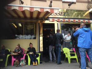 https://www.yelp.com/biz/hexenkessel-hamburg-2