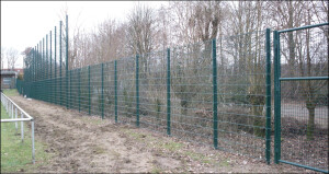 Sportplatzeinfriedung