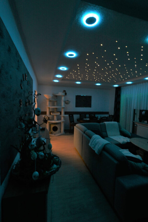 Wohnzimmer WEMA Flüssigtapete & LED-Design