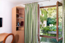 https://www.yelp.com/biz/hotel-agneshof-n%C3%BCrnberg