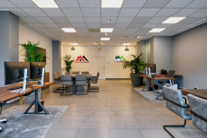 Ladenlokal_Kölnerstr. 428_a.jpg