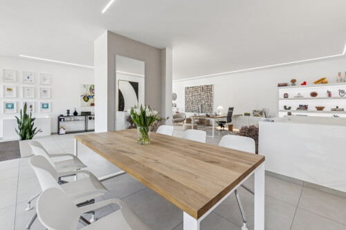 IPC Immobilien Florian Mermeze Blick vom Tisch.jpg