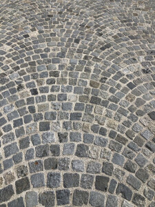 Natursteine verlegen