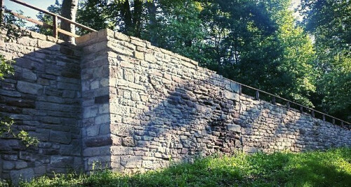 Sanierung von Natursteinmauerwerk Herrenberg Schloßberg