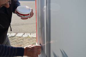 Gummi reinigen mit ROTWEISS Reinigungsstein