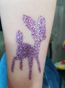 Glitzer tattoos