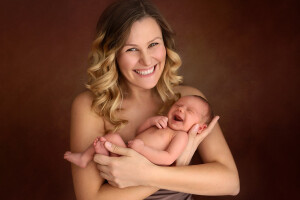 Neugeborenenfotos im Studio