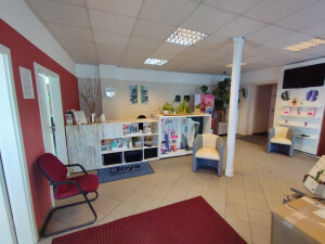 Eingang mit Theke 2.jpg