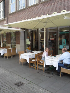 https://www.yelp.com/biz/kaffeehaus-u-restaurant-classico-bremen