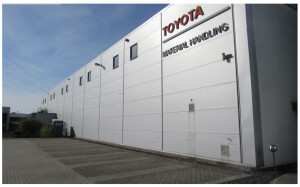 Groß (Hallenbau).png