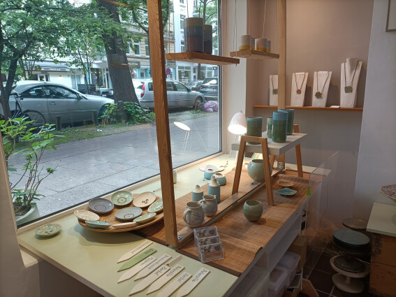 Keramik-Atelier Urte Reisgies, Schaufenster