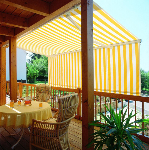 Markise gestreift