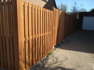 Hartholz Zaun mit Absatzjpeg