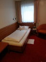 https://www.yelp.com/biz/hotel-klughardt-n%C3%BCrnberg