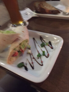 https://www.yelp.com/biz/k%C3%BCchenwirtschaft-bismarck-dortmund