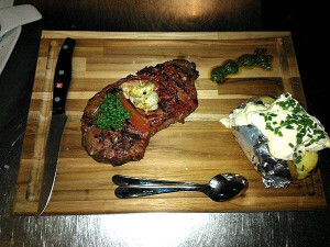https://www.yelp.com/biz/h%C3%B6fener-garten-steakhaus-n%C3%BCrnberg
