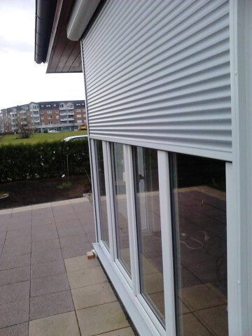Freitragender Rollladenkasten, schnelle Montage