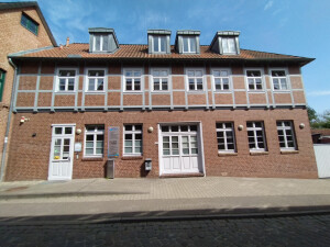 Beim Benedikt 8a_Lernwege Lueneburg_außen front.jpg