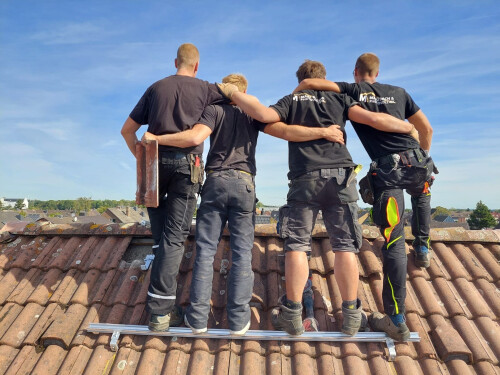 März Dach & Photovoltaik UG