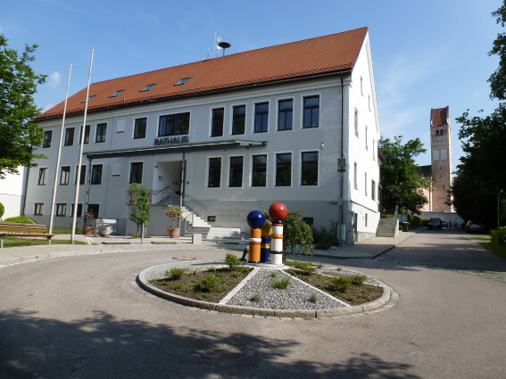 Rathaus Bergkirchen, Fassadenanstrich