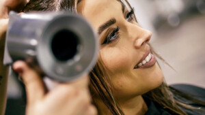 Friseur Bonn - Marcel Michels - Haare föhnen mit DYSON Supersonic