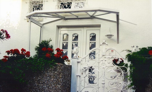 Überdachung Eingang Spezialanfertigung