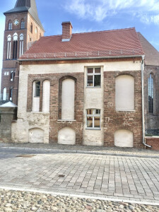 Elendhaus Pasewalk nach Sanierung.jpeg