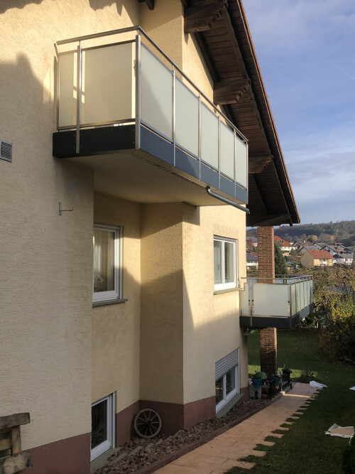 Glasgeländer-Mömlingen.JPEG