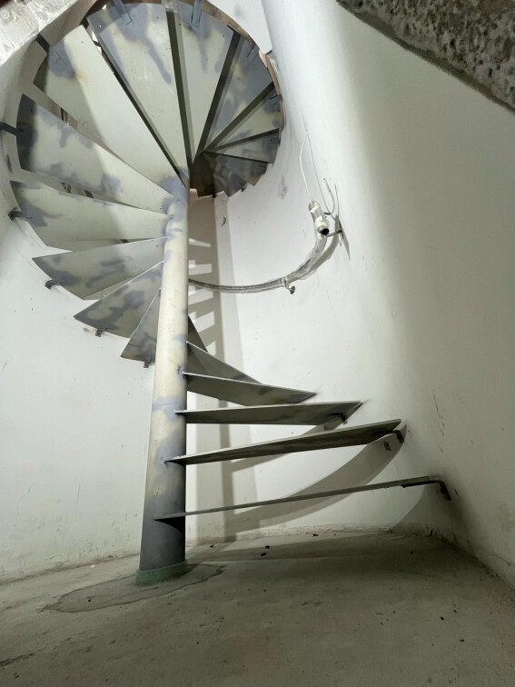 Spindeltreppe unten.JPG