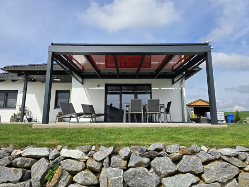 Terrassenüberdachung mit Markise