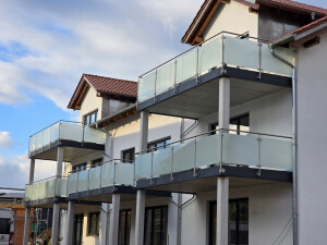 Balkongeländer Edelstahl+Glas