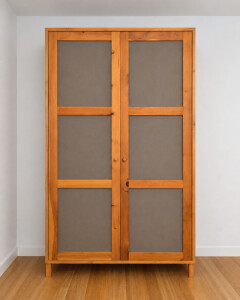 Kleiderschrank-Zirbe.png
