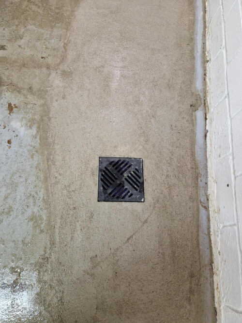 Universalen Bodenablauf mit Rückstauschutz