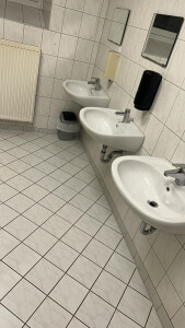 Reinigung der Toiletten