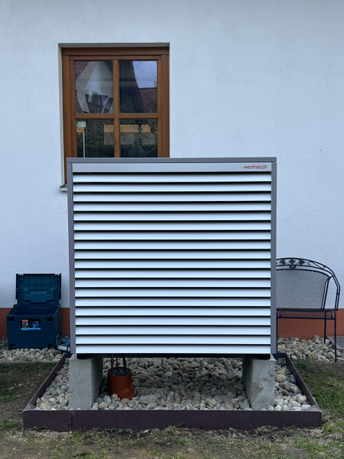 Außeneinheit Wärmepumpe.jpg