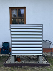 Außeneinheit Wärmepumpe.jpg