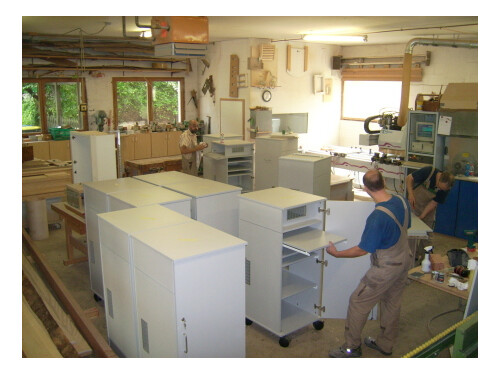 Die Vormontage erfolgt im Montagebereich in einer unserer Werkhallen