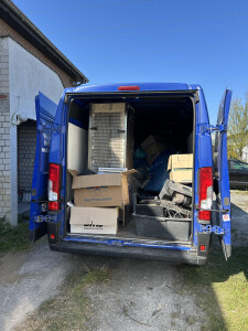 Ostsee Transporter Entrümpelung Bürocontainer 2.jpg