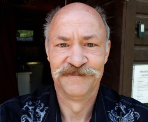 Herr Thomas Schuster