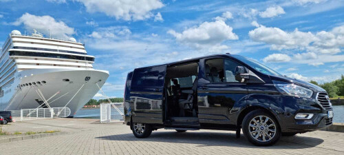 Personen Transfer Warnow - Ford Tourneo Business 4.jpeg