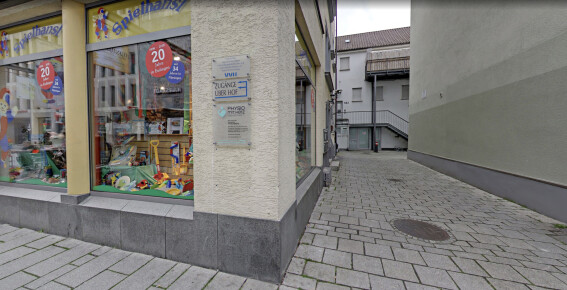 Zugang zur Praxis | PHYSIO MIT HERZ - Esslingen