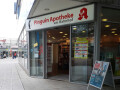 Bild: Pinguin-Apotheke am Bahnhof Dr. A. Wermerskirchen in Leverkusen