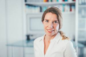 Dr. med. Sandra Blomeyer