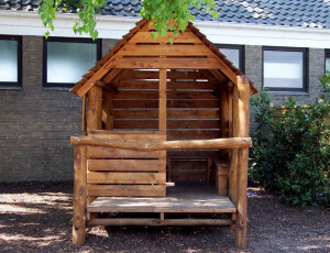 Spielhütte