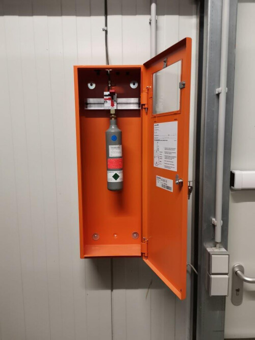 Wartung pneumatischer RWA-Anlagen mit Lichtbandklappen