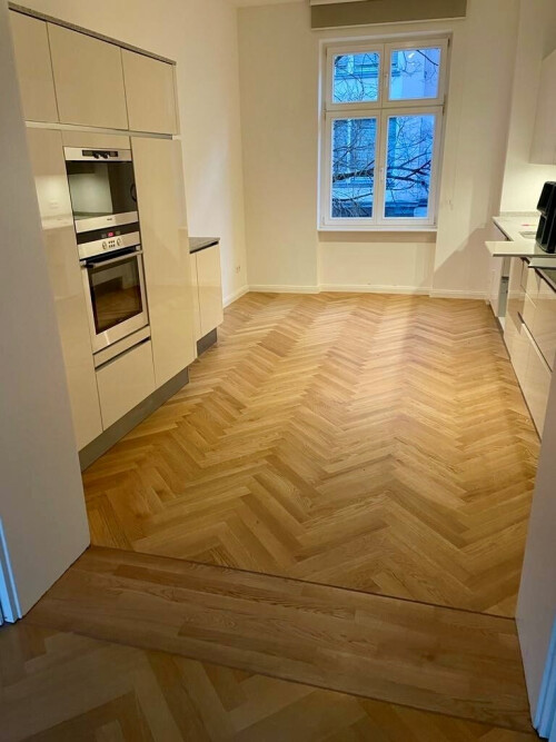 Fischgrät Küche.jpg